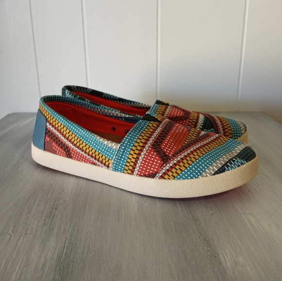 Toms Shoes - Toms Avalon Multi Geometric Canvas Flats Women's Size 10